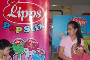 Lipps PopStix sponsored in  Nickelodeon’s Bikini Bottom Buddy Roundup