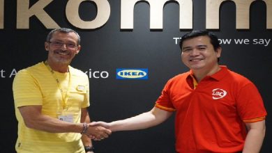 Photo_IKEA Store Manager Georg Platzer and LBC SVP for Corporate Sales Jerome S. Santos