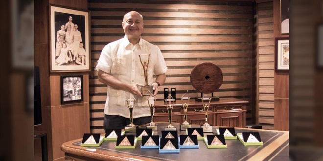 Cebuana-Lhuillier-its-CEO-Jean-Henri-Lhuillier-receive-Golden-Bridge-and-Quill-recognitions-HERO