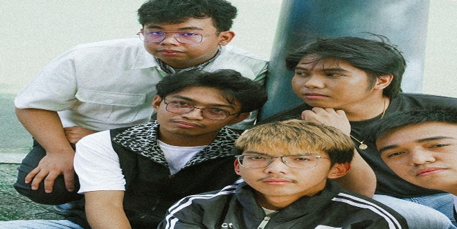 Love from Afar Paham's 'Pagitan' Echoes LDR Emotions Love from Afar Paham's 'Pagitan' Echoes LDR Emotions