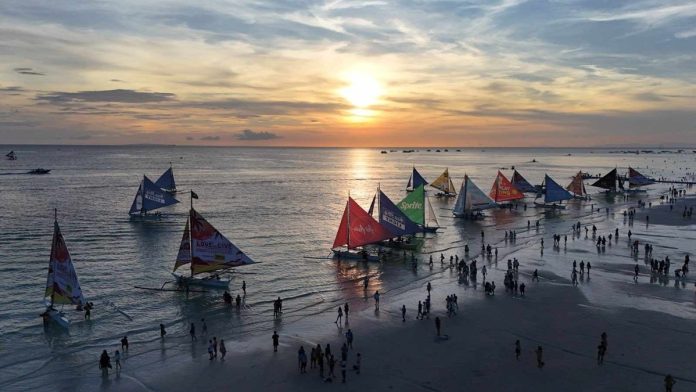 Discover the Best of Boracay Tips from AirAsia Philippines for Travelers