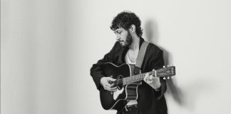 Chris LaRocca Unveils Introspective Indie Rock Single ‘slow dance in the diner’ Chris LaRocca Unveils Introspective Indie Rock Single 'slow dance in the diner'