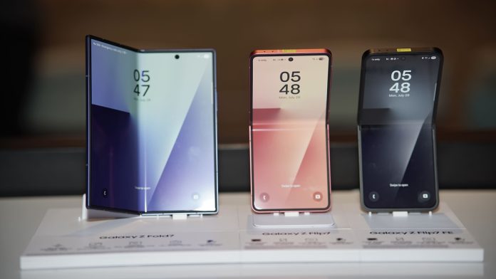 Globe x Samsung (1)