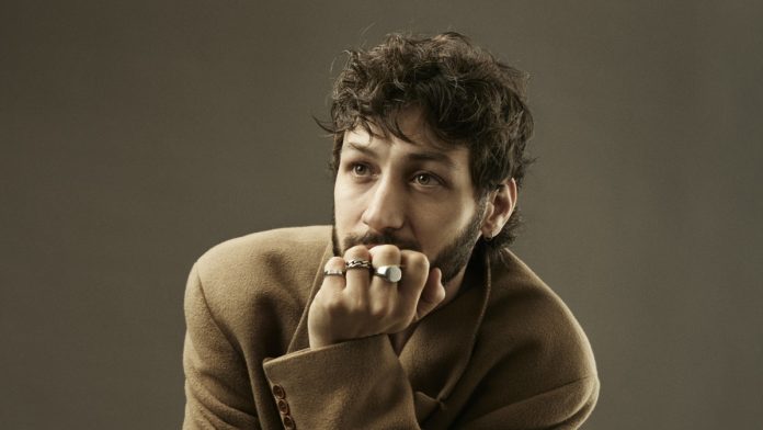 Chris LaRocca Welcomes New EP, 'dog years'_1 Chris LaRocca Welcomes New EP, 'dog years'_1