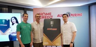 Home Credit Launches Aling Puring Card for Abot-Kayang Asenso (L-R) Pter Lukosz, HCPH Chief CRM Officer, Zdenek Jankovsky HCPH CBDO and Treasury and Funding Director, Vincent Co, Puregold President copy