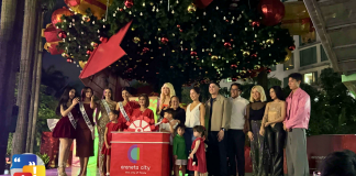 Araneta City Warmly Welcomes the Holiday Season by Lighting Its Iconic Giant Christmas Tree!