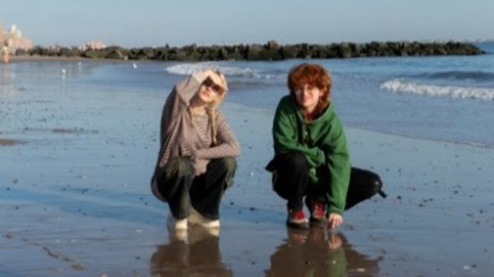CAVETOWN & CHLOE MORIONDO CAVETOWN & CHLOE MORIONDO