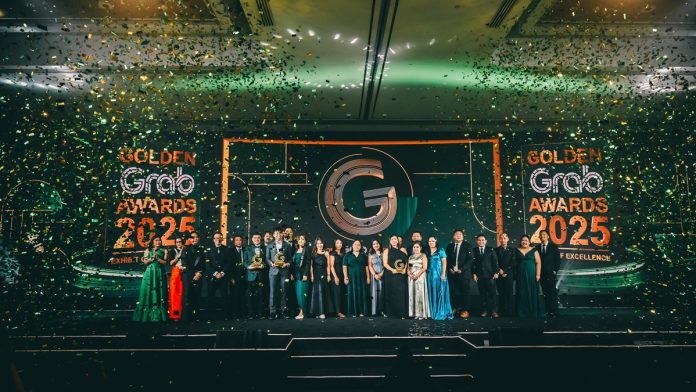 Golden Grab Merchants of the Year Juliet Chen (Serenitea), Gerby Estrella (JT’s Manukan Grille), and Ryan Tan (Oh Mango) with Grab Philippines leaders led by Managing Director Ronald Roda Golden Grab Merchants of the Year Juliet Chen (Serenitea), Gerby Estrella (JT’s Manukan Grille), and Ryan Tan (Oh Mango) with Grab Philippines leaders led by Managing Director Ronald Roda