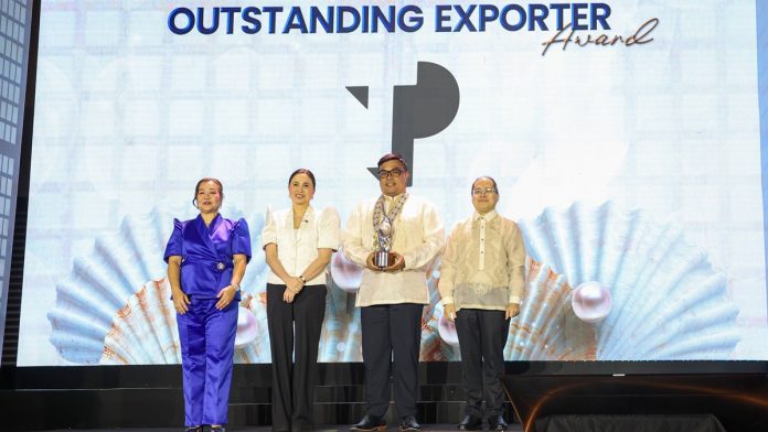 TP PEZA Investors' Recognition TP PEZA Investors' Recognition