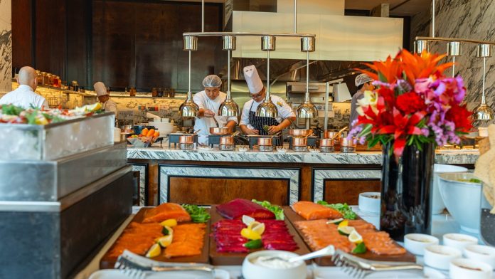Extensive buffet with live cooking stations