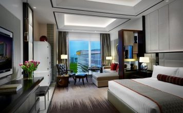 Give Dad the Best: Exceptional Father’s Day Experiences Await at Solaire Sky Studio King Bedroom