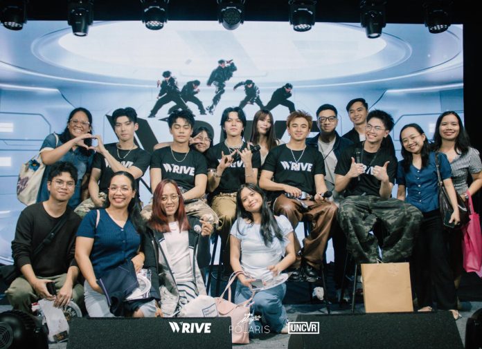 WRIVE with fans (1)
