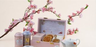 Scent of Full Moon Tea Set