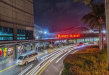 Market Market Mall 22nd Anniversary BGC Market! Market! Facade night2